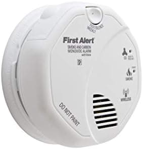 First Alert Battery Powered SCO500B Wireless Interconnected Photoelectric Smoke and Carbon Monoxide Combo Alarm with Voice and…